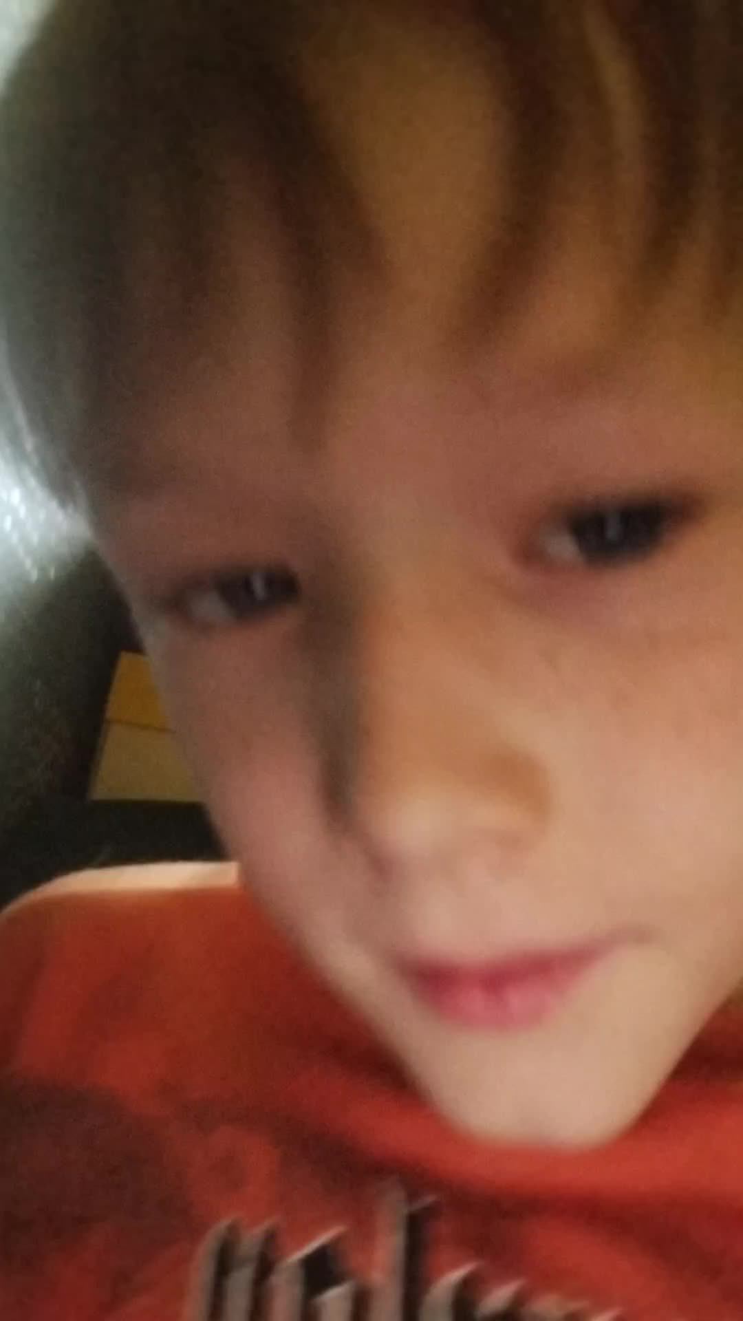 даю пром на голоду на нож и нечего рытирея