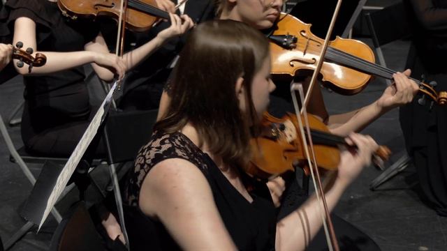 Béla Bartók – Romanian Folk Dances, Sz. 56, Zofia Kiniorska – Conductor