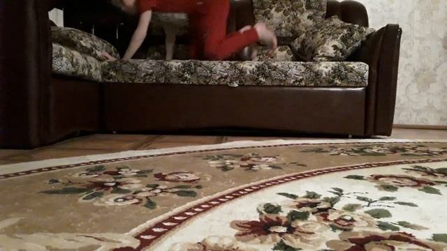 как накачать бицепсы и пресс