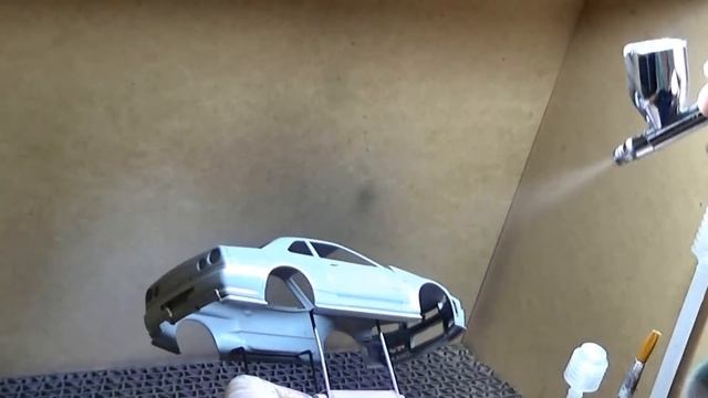 【カーモデル】TAMIYA NISSAN SKYLINE GT-R(R34) NISMO Z-TUNE Part.3￥4 ボディ塗装【制作日記#281】