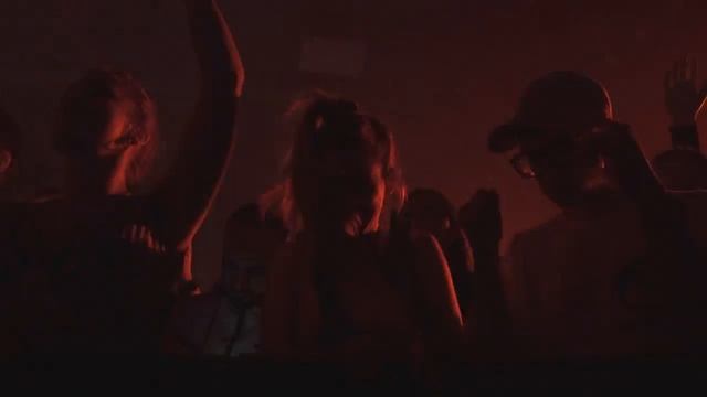 NINA KRAVIZ Plays TARDE (Nina Kraviz Tender Mix) Tat FIRST