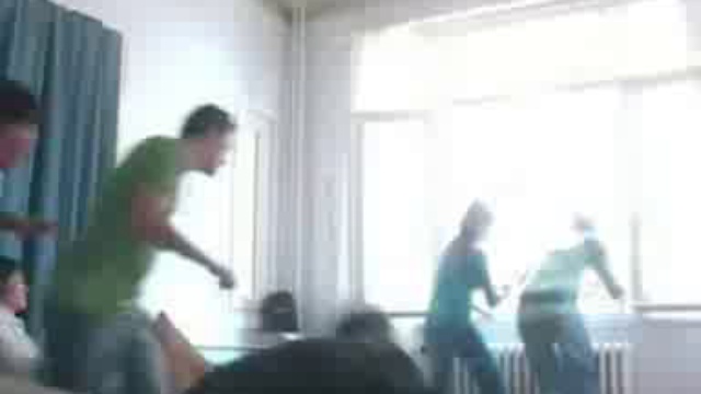 удачно  прикололись... 