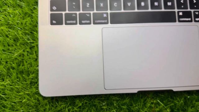 MacBook Pro 2017, I5, 8GB, 256GB, Space Grey #applemacbook#applemacbookpro #MacBookPro2017#AppleTec