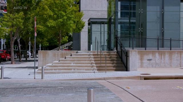2023 Toyota Corolla SE Hatchback US Version In Blue Crush Metallic