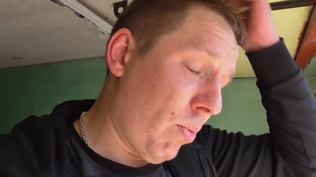 Ремонт дверей: снятие обшивки и замена ручек