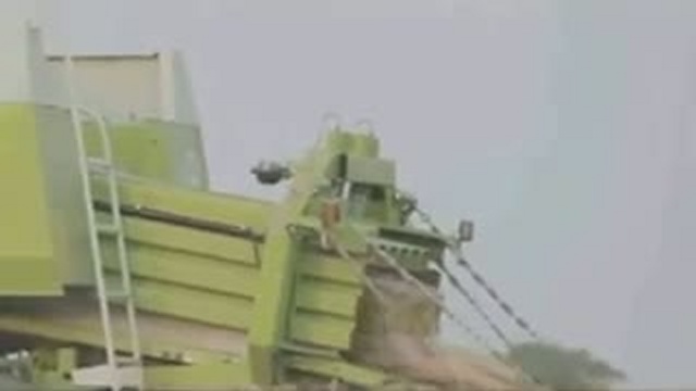 Учимся развлекаться с комбайном