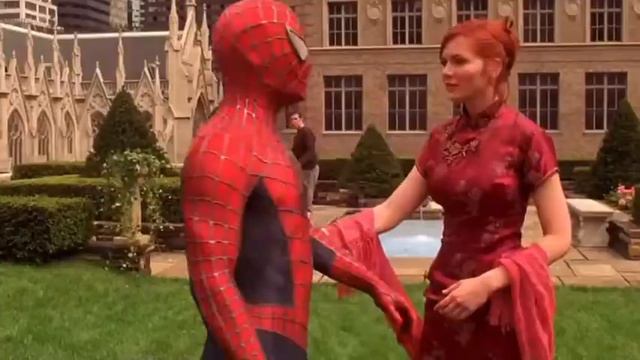 МУРАД ОЗВУЧИВАЕТ ЧЕЛОВЕКА ПАУКА