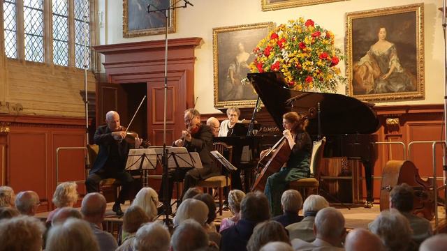 68d887aaf85229b4b3f41618b1dce60f