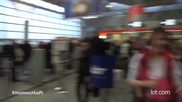 Флешмоб польских авиалиний