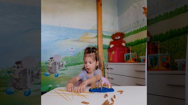 Даяшкины Развивашки/Играем с макаронами/ Развивающие игры своими руками 04.05.20