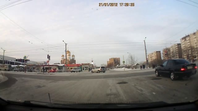 Филдер не дождался зеленого света 0001