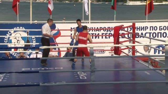 Предварительные бои. Бой 7. 64 кг А.Военный (Ялта) -- В.Запорожец  (Бахчисарай) ТКО 1