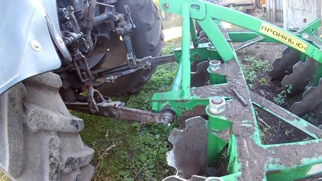 ВЛОГ : ЧУТЬ НЕ ПЕРЕВЕРНУЛ ТРАКТОРА
