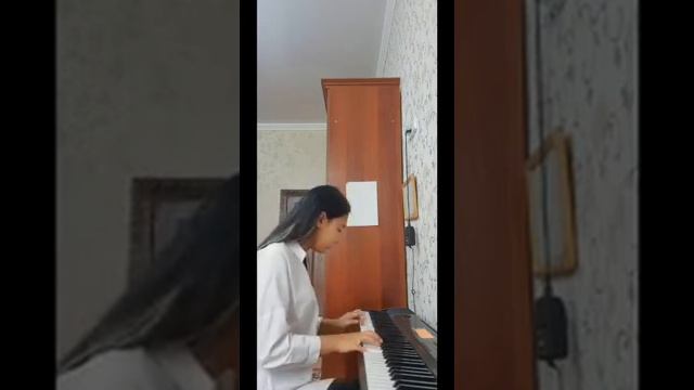 Бекишева Назым 2 курс  скрипка Г.  Беренс этюд соч 88 № 17 преп. Муханова МА