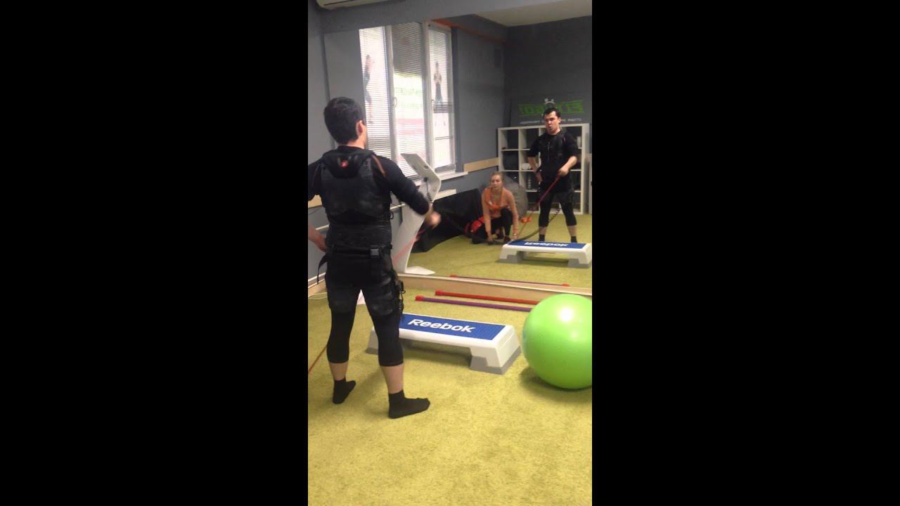 EMS(emc) тренировка в FIT-N-GO с резиновыми амортизаторами.