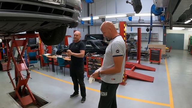 Lexus LS Za 25 Tys. Wydech Się Rozpadł, ABS Przestał Działać, A Wał Dalej Stuka (PL 4K) | CaroSeria