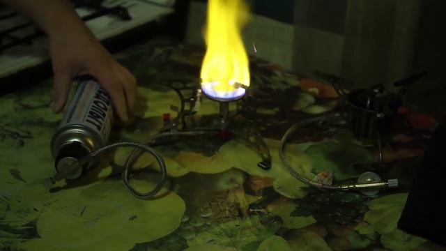 Сравнение мультитопливной и обычной газовой горелки при работе от цангового баллона