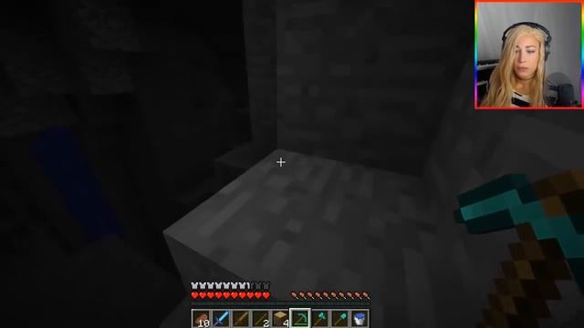 Psycho Girl ♀♫ Strawberry Ice Cream: Psycho Girl Lost Her Memory Ep. 2 ♀♫ Minecraft Roleplay