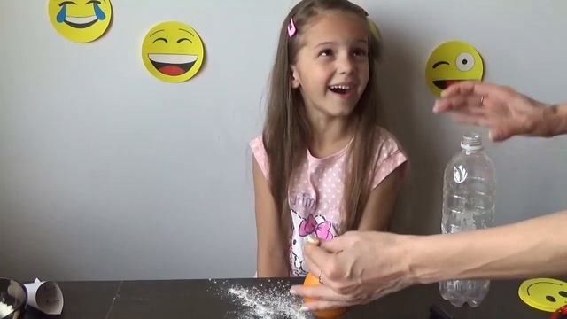Делаем игрушку антистресс смайлик. Капитошка из воздушного шарика.
