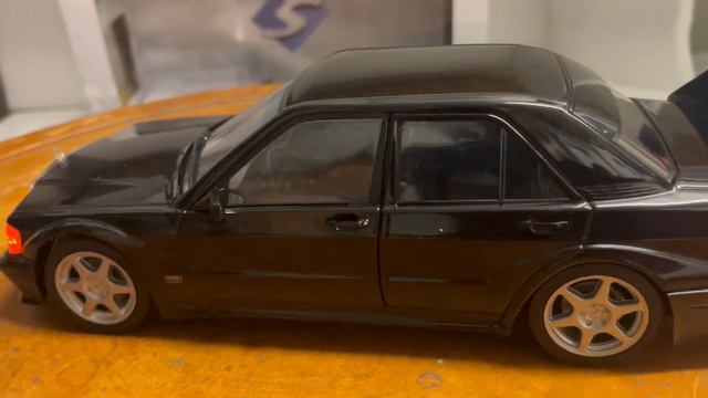 Customized Mercedes-Benz 190E EVO II 2.5 Black W201 1990 1/18  Diecast Tuning SOLIDO Not Autoart
