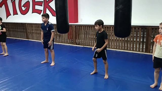 1 тренеровка моего сына по ММА Я РАД ДО Слез