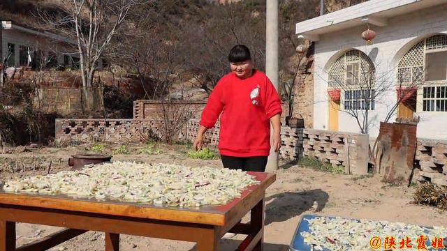 【陕北霞姐】陕北“爽脆萝卜干”，酸辣爽脆又下饭，拌面下饭都好吃！