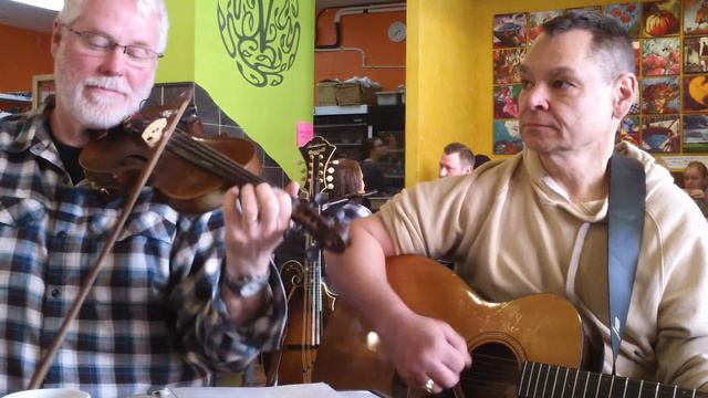 High String/Nashville Tuning Guitar In A Few Fiddle Tunes.