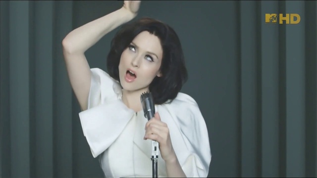 Freemasons Feat. Sophie Ellis-Bextor - Heartbreak (Make Me A Dancer) 