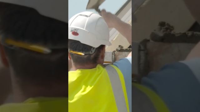 Кладка кирпича Bricklayer