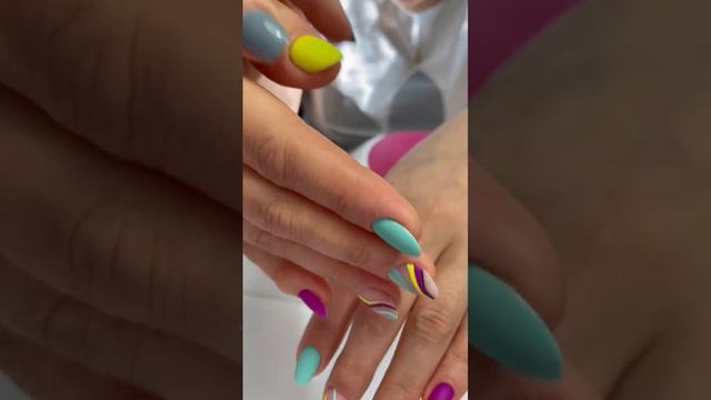 Яркий дизайн в солнечный день ☀️😉