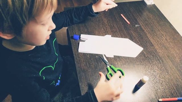 Как сделать ракету из бумаги своими руками