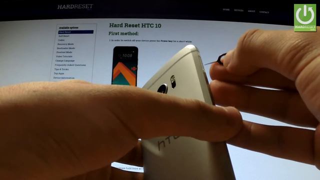 Insert SIM And Memory Card In HTC 10 - SIM And SD Installation In HTC