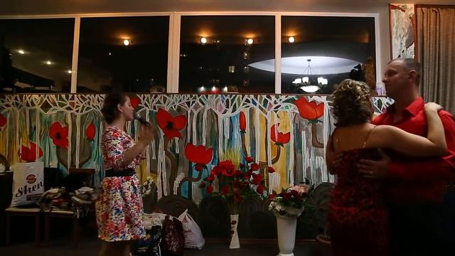 Поздравление родителей в день свадьбы.Слова песни мной изменены