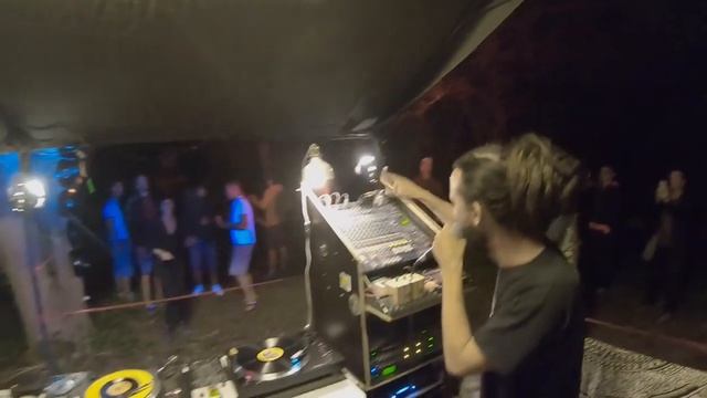 DUSTY WATA On BABYLON ZOO Garden Party -  RAW EDIT