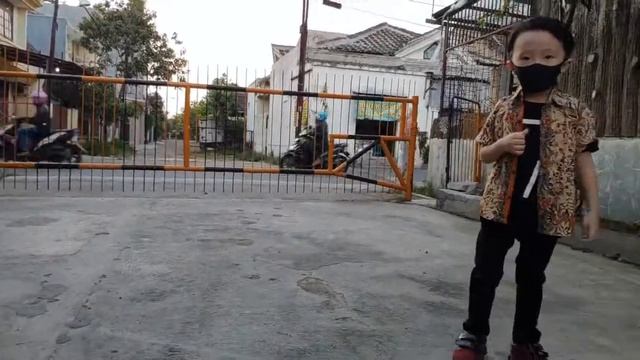 Kenneth's Batik Day Fashion Show ^^ | Kids Online Batik Fashion Show For Celebrate Batik Day