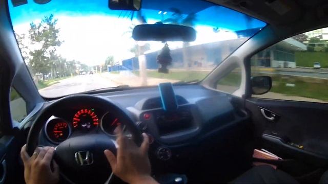 TIREI A MULTIMÍDIA DO MEU HONDA FIT