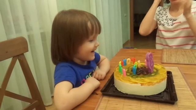 Polina's Birthday День Рождения Ролины 16-3-2017 Задуваем свечи на Торте