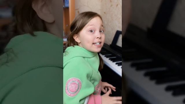 Змея ? укусила ? #пранк