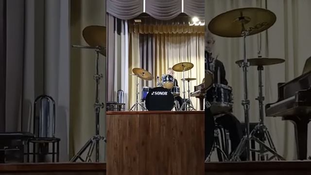 1 класс лицея. Барабаны