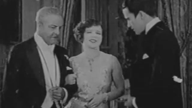 Получите вашего мужчину (1927) В ролях: Клара Боу, Чарльз «Бадди» Роджерс, Джозеф Суикерд.