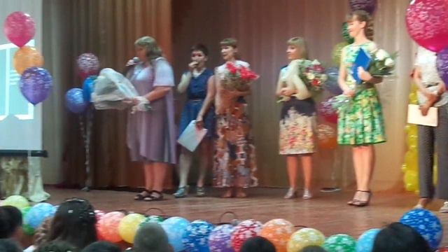 Виктория Гордеева Желаю Мое поздравление школе с окончанием учебного года