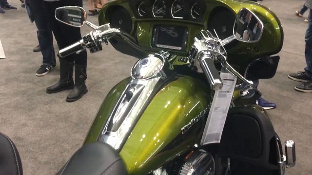 CVO Ultra Limited 2017 Harley-Davidson 114ci Milwaukee-Eight Engine