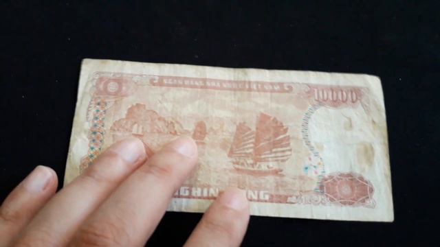 VIETNAM 10,000 Dong (1993) | Banknote Encyclopedia