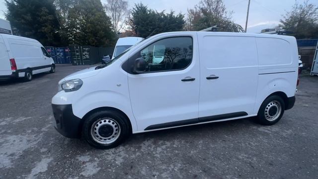 Peugeot Expert 1.6 BlueHDi 1000 Professional Standard Panel Van MWB Euro 6 6dr