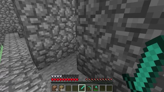ОГРОМНАЯ ЛЕСТНИЦА ПОЯВИЛАСЬ У МОЕГО ДОМА В МАЙНКРАФТ Топовский Minecraft