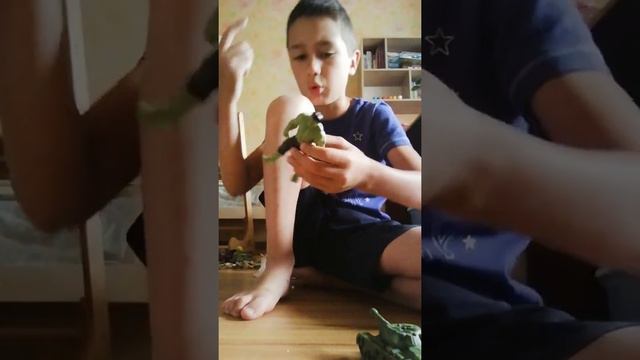 кто сильнее халк или танк?