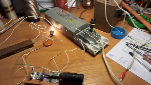 Неонник 50 Гц и 4700 пФ