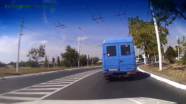 Неожиданно задним ходом