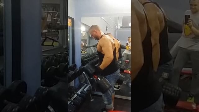 45кг на 20. Дёню штырит)))