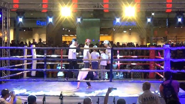 Бои без правил в трц Акварель 23 февраля